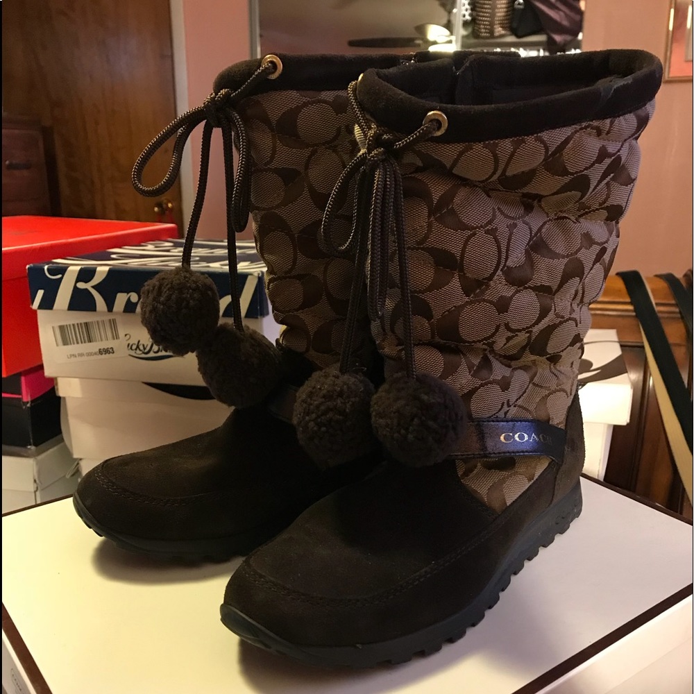 Coach boots